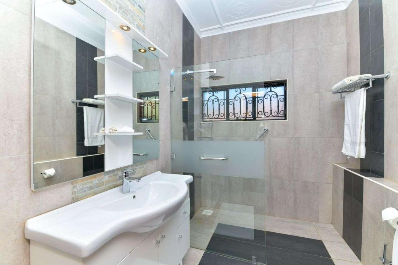 The Premier Suites Найробі Екстер'єр фото
